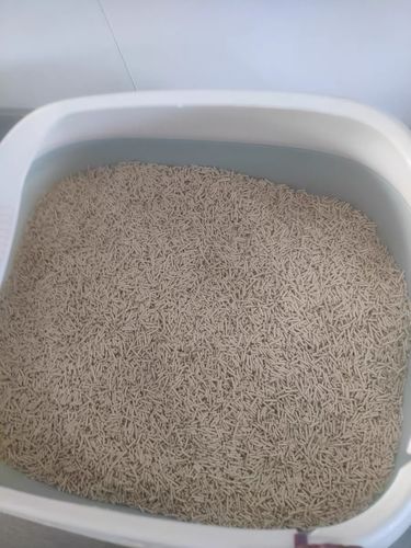 Customer photo review of Michu Tofu Cat Litter Gen3- Dust-Free and Natural Clumping Tofu-Based Formula for Easy Cleanup