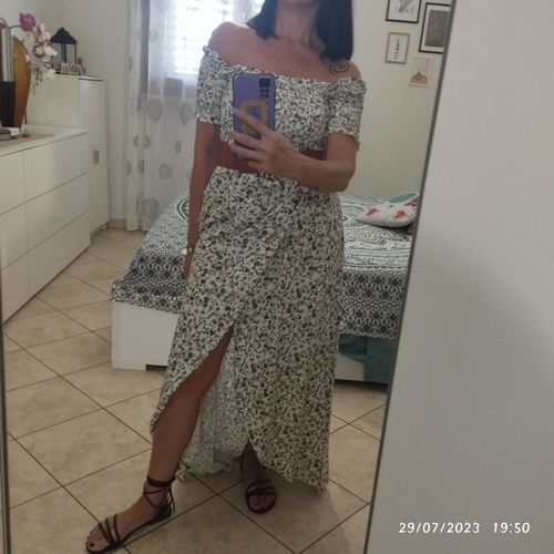 Customer photo review of Abito Galizia con scollo a barca