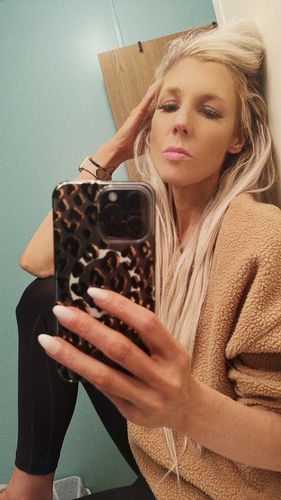 Customer photo review of *PRE-SALE* Instant Luxury Acrylic - Blush Ombre- Short Almond