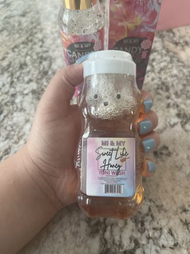 Customer photo review of Sweet Like Honey Yoni Wash