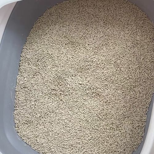 Customer photo review of Michu Tofu Cat Litter Gen3- Dust-Free and Natural Clumping Tofu-Based Formula for Easy Cleanup