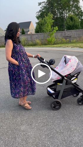 Customer video review of Midnight Blue Leafy Maternity & Nursing Concealed Zips Frill Dress