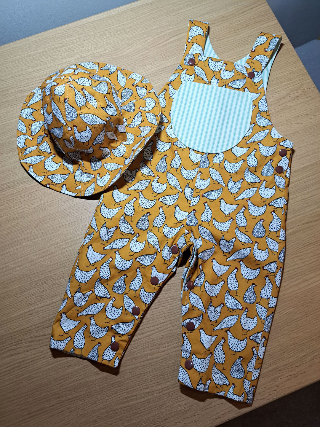 Customer photo review of Hens Rose & Hubble Cotton Poplin Fabric