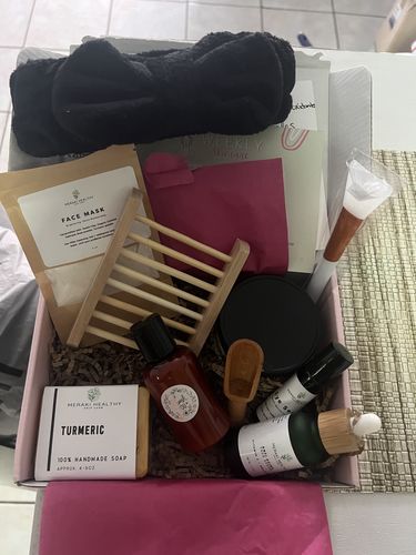 Customer photo review of Luxury Skincare  Box