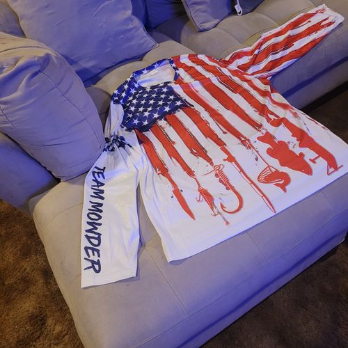 Customer photo review of American Flag UV Protection Fishing Shirt Fishing Jersey For Fisherman A12