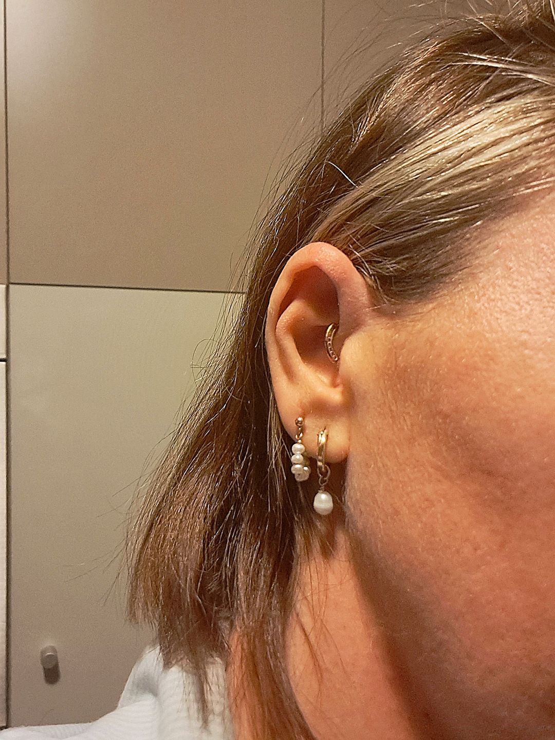 Customer photo review of Pearl Small Hoops