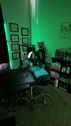 Customer photo review of CosmoGlo Original Light Bundle + Phone Clip