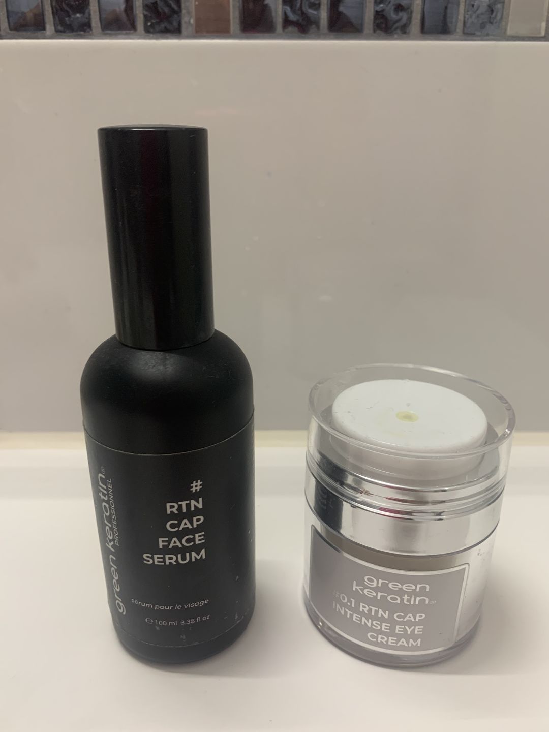 Customer photo review of #RTN CAP 0.1% - Crème intense pour le contour des yeux, Sans Parfum
