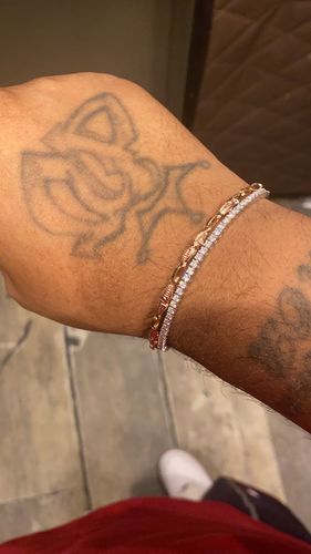 Customer photo review of VVS Moissanite Tennis Chain or Bracelet