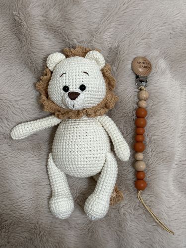 Customer photo review of Lio the Lion