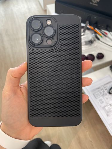 Customer photo review of Heat Dissipation iPhone Case