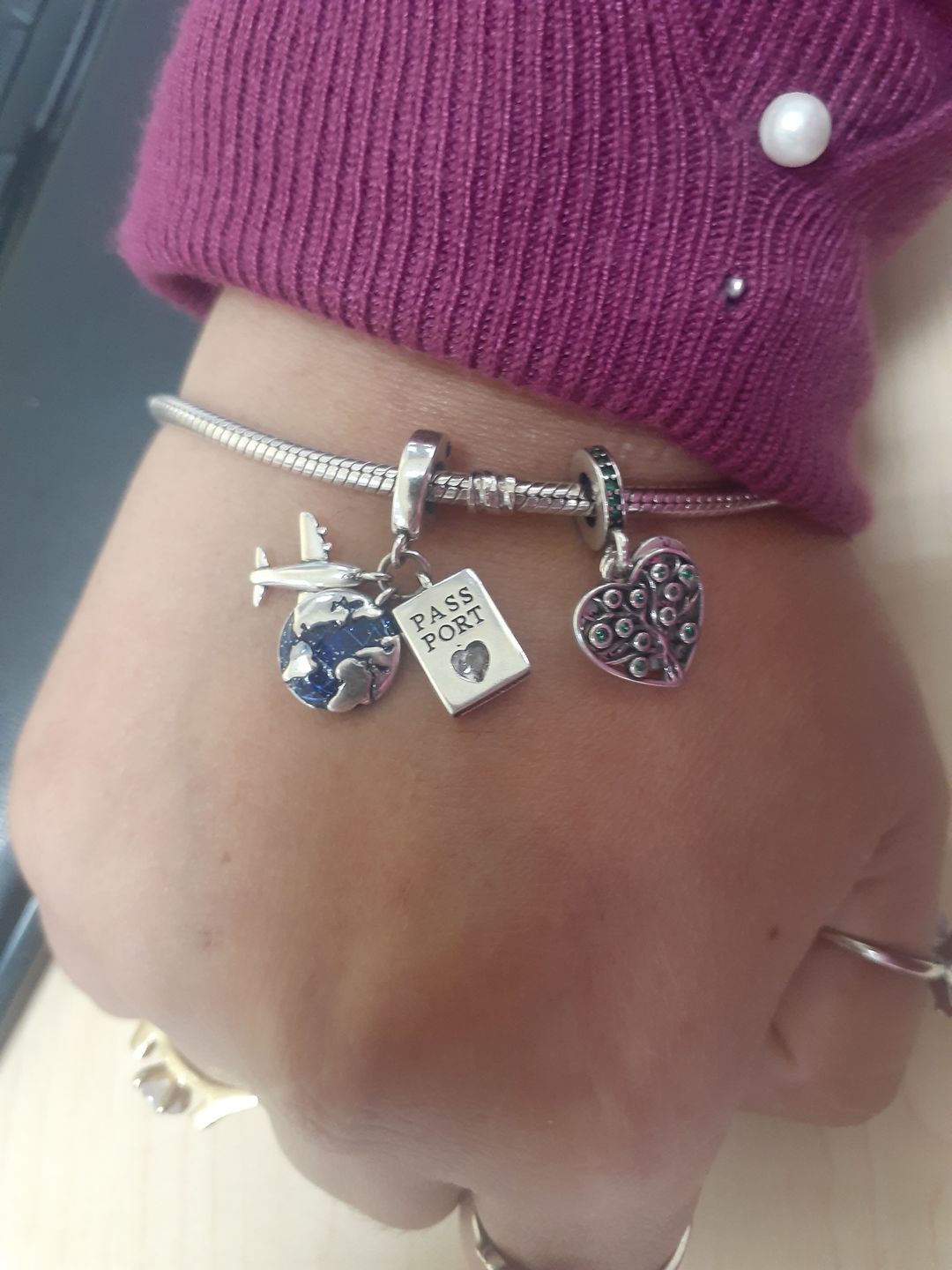 Customer photo review of Charm Aventurero