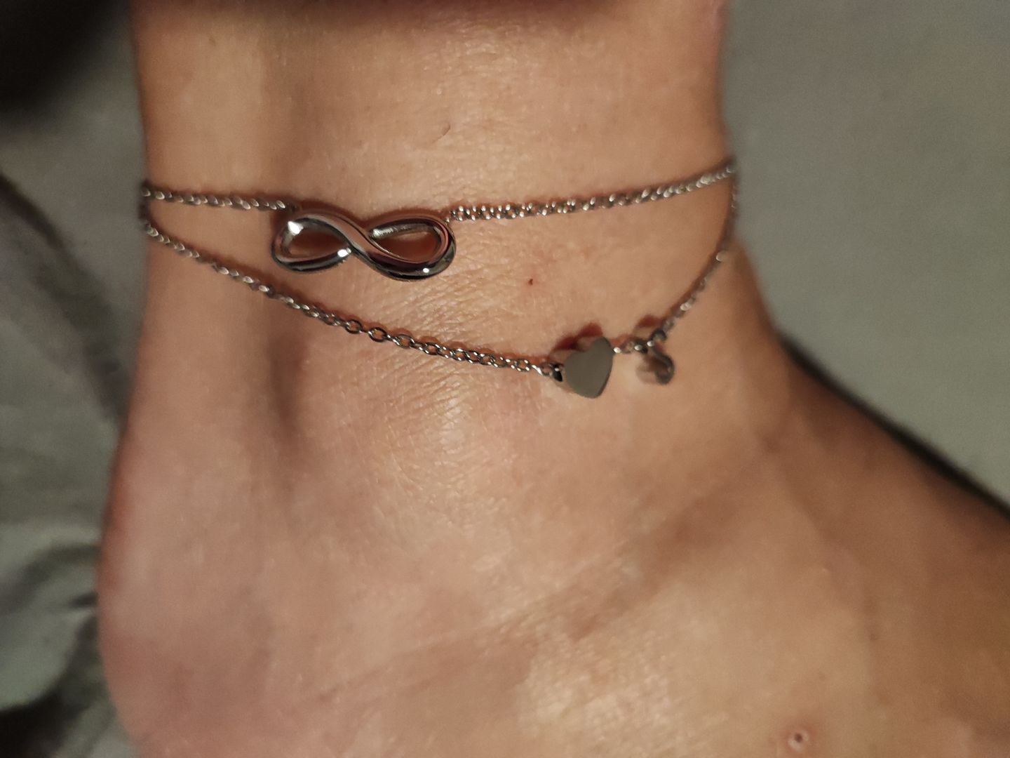 Customer photo review of LOANYA Fußkettchen der Unendlichkeit