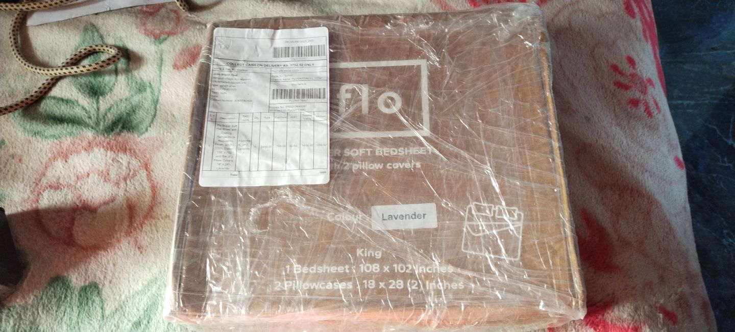 Customer photo review of Flo Super Soft Bedsheet