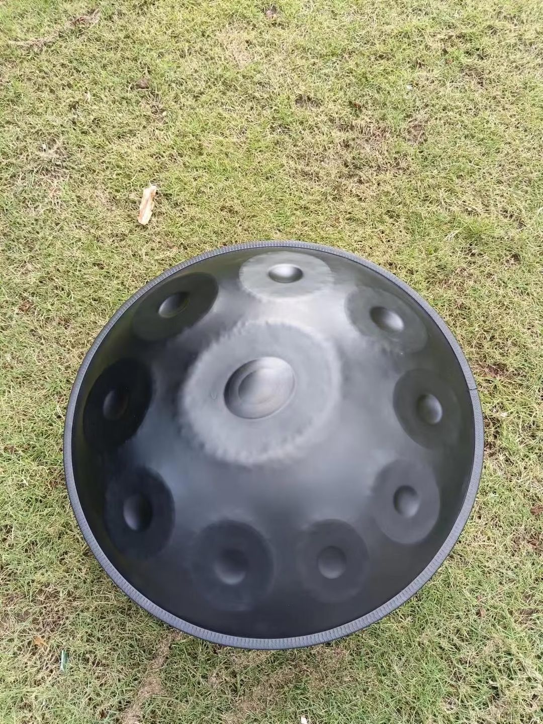 Customer photo review of Cosmos Handpan Pure Black 9/10/12 Notes D Minor Scale Hangdrum with gift set