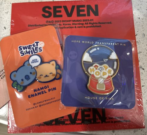 Customer photo review of Hope World Transparent Pin