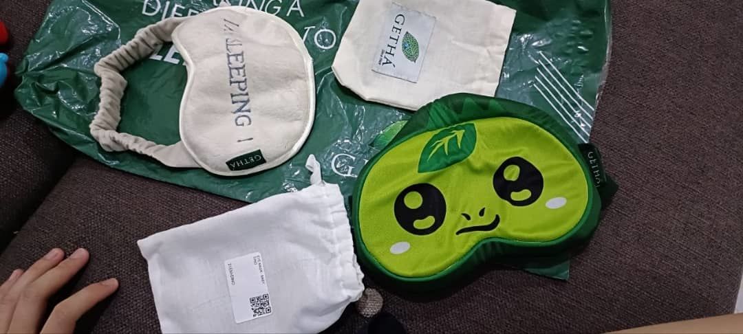 Customer photo review of I Am Sleeping Eye Mask