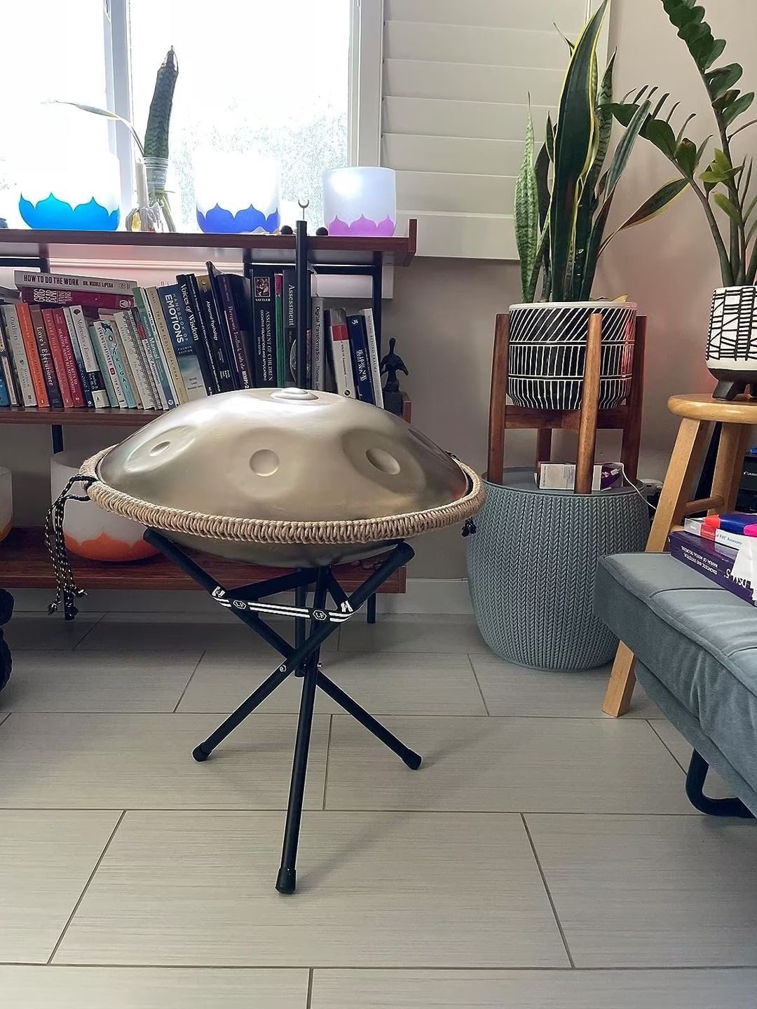 Customer photo review of Cosmos Handpan Pure Golden 9/10/12 Notes D Minor Scale Hangdrum with gift set