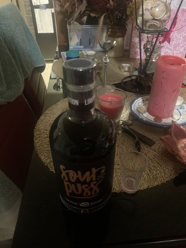 Customer photo review of Sour Puss Cola 700ml