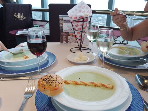 Customer photo review of Menú Golden