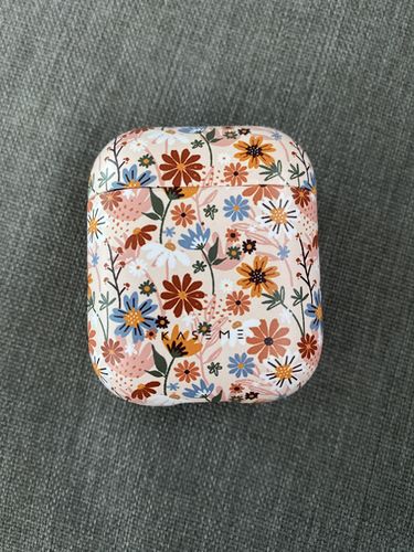 Customer photo review of Emily AirPods Case