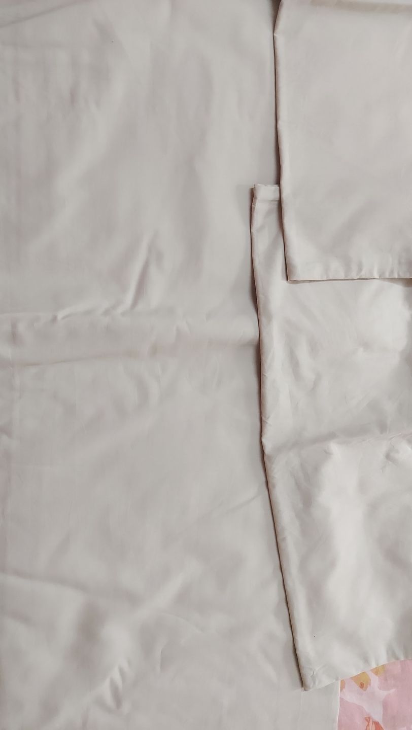 Customer photo review of Flo Super Soft Bedsheet