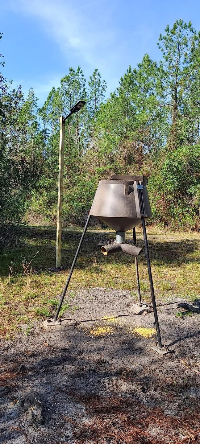 Customer photo review of Solar Green Floodlight for Night Hunting -10,000 lumens