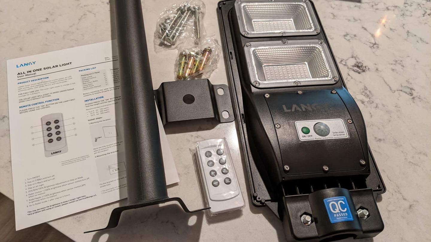 Customer photo review of Solar Green Floodlight for Night Hunting -10,000 lumens
