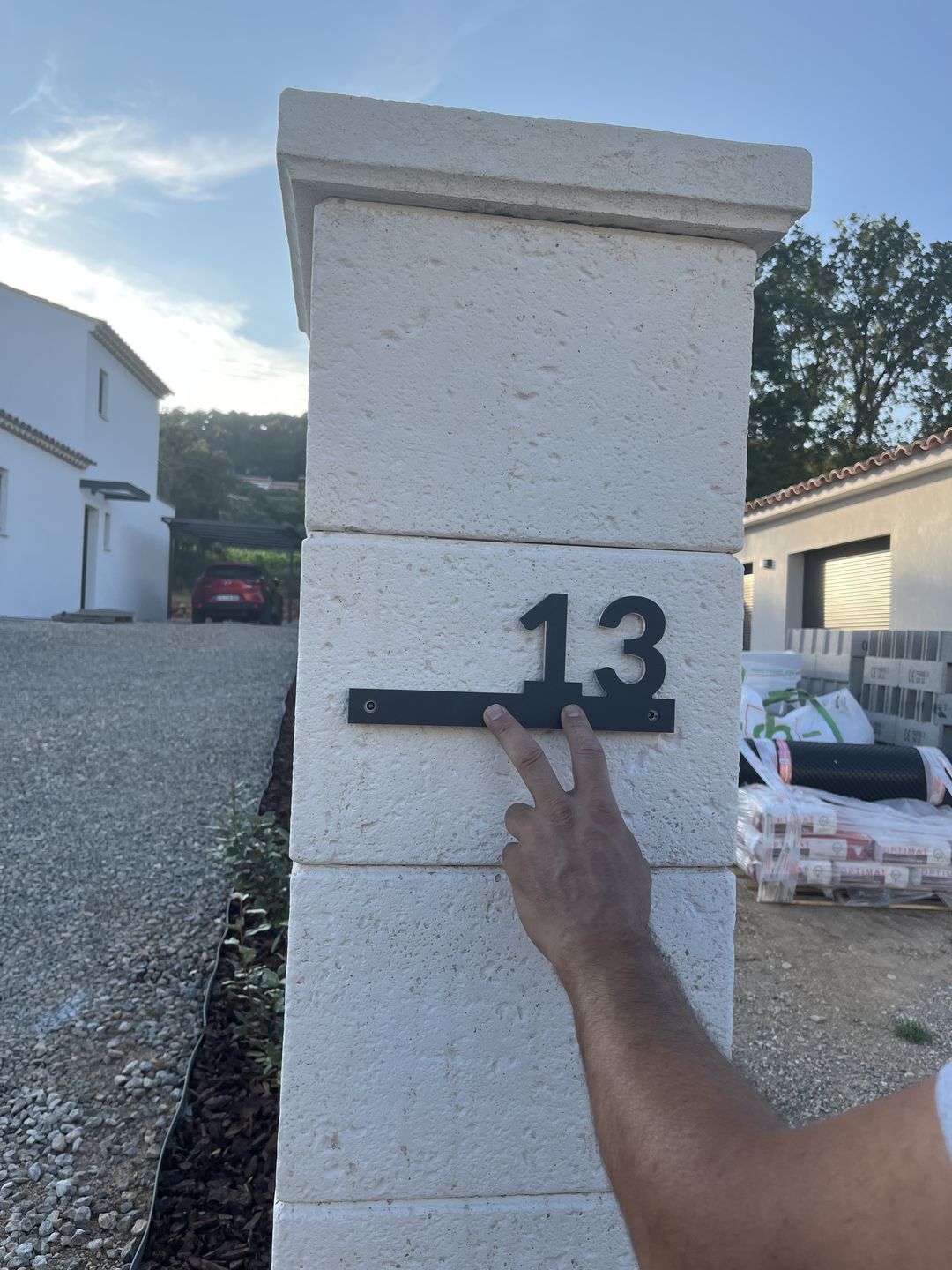 Customer photo review of Numero civico sagomato modello Line 01 Acrilico