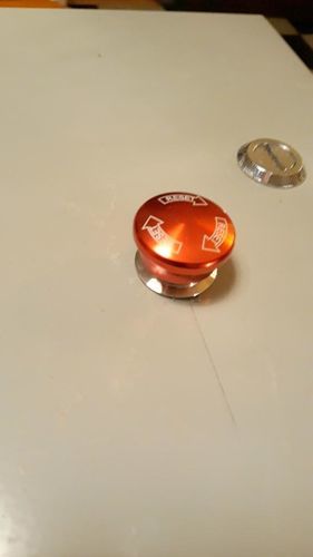 Customer photo review of 22mm Metal Emergency Stop Push Button Swicth Latching 12V-250V Waterproof Stianless Steel 7/8 Mouting Hole