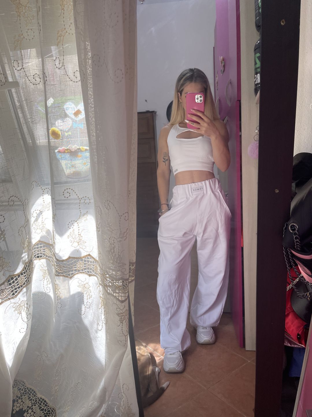 Customer photo review of Pantalone Frida Baggy Bianco