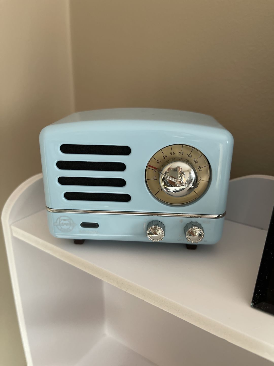 Customer photo review of MUZEN OTR Metal Wireless Portable FM Radio Bluetooth Speaker