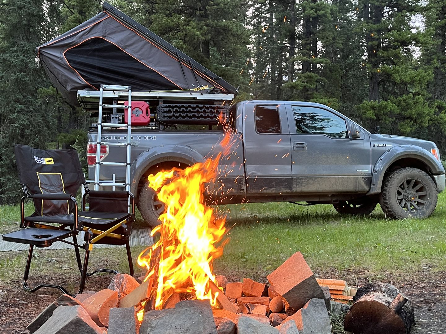 Customer photo review of Rooftop Tent Canvas Replacement -Clam Shell