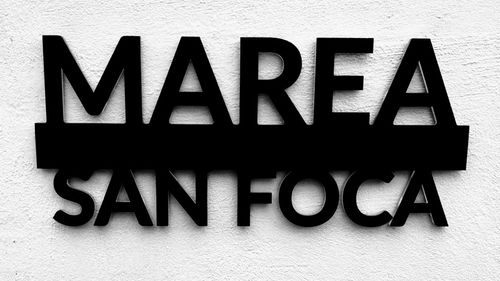 Customer photo review of Targhetta due testi sagomati modello Line 03 Acrilico