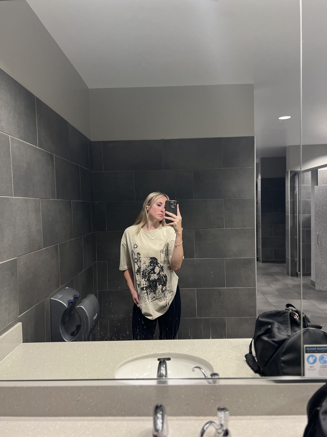Customer photo review of W427 Phantom Oversized Tees