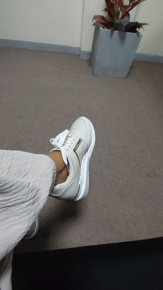 Customer photo review of Marley-Shoes™ | Orthopedic Shoes