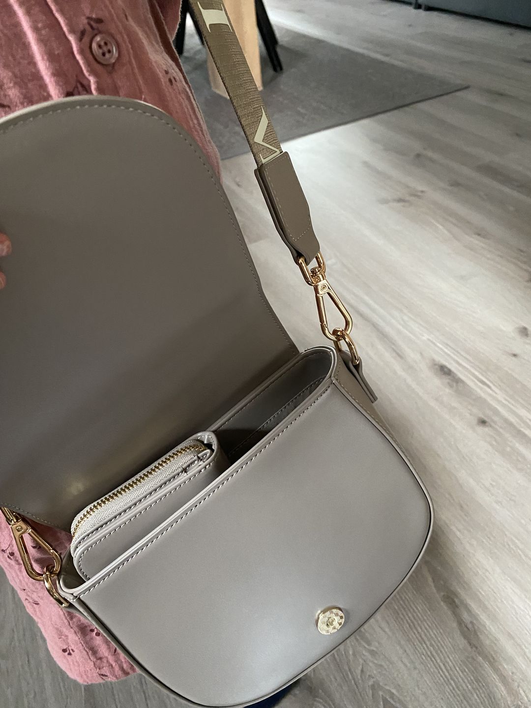 Customer photo review of KAIA - TAUPE