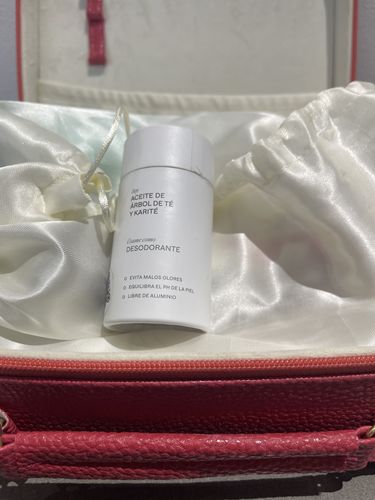 Customer photo review of Desodorante (65gr/2 meses)