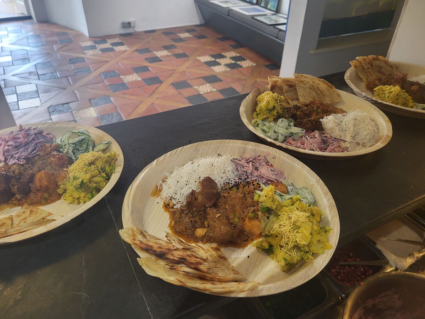 Customer photo review of 12" (30cm) Large Round Palm Leaf Compostable Plates