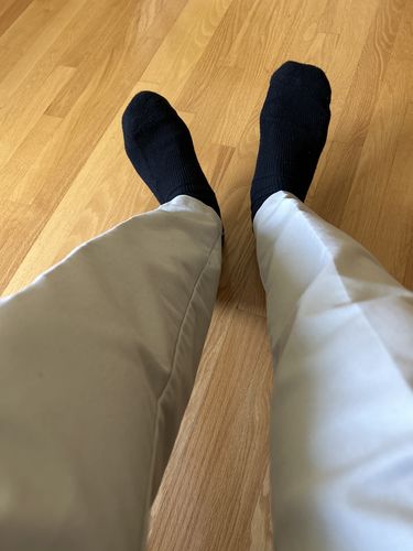 Customer photo review of Vagden "No Ordinary Sock" Merino Wool Cushion Crew Dress Sock