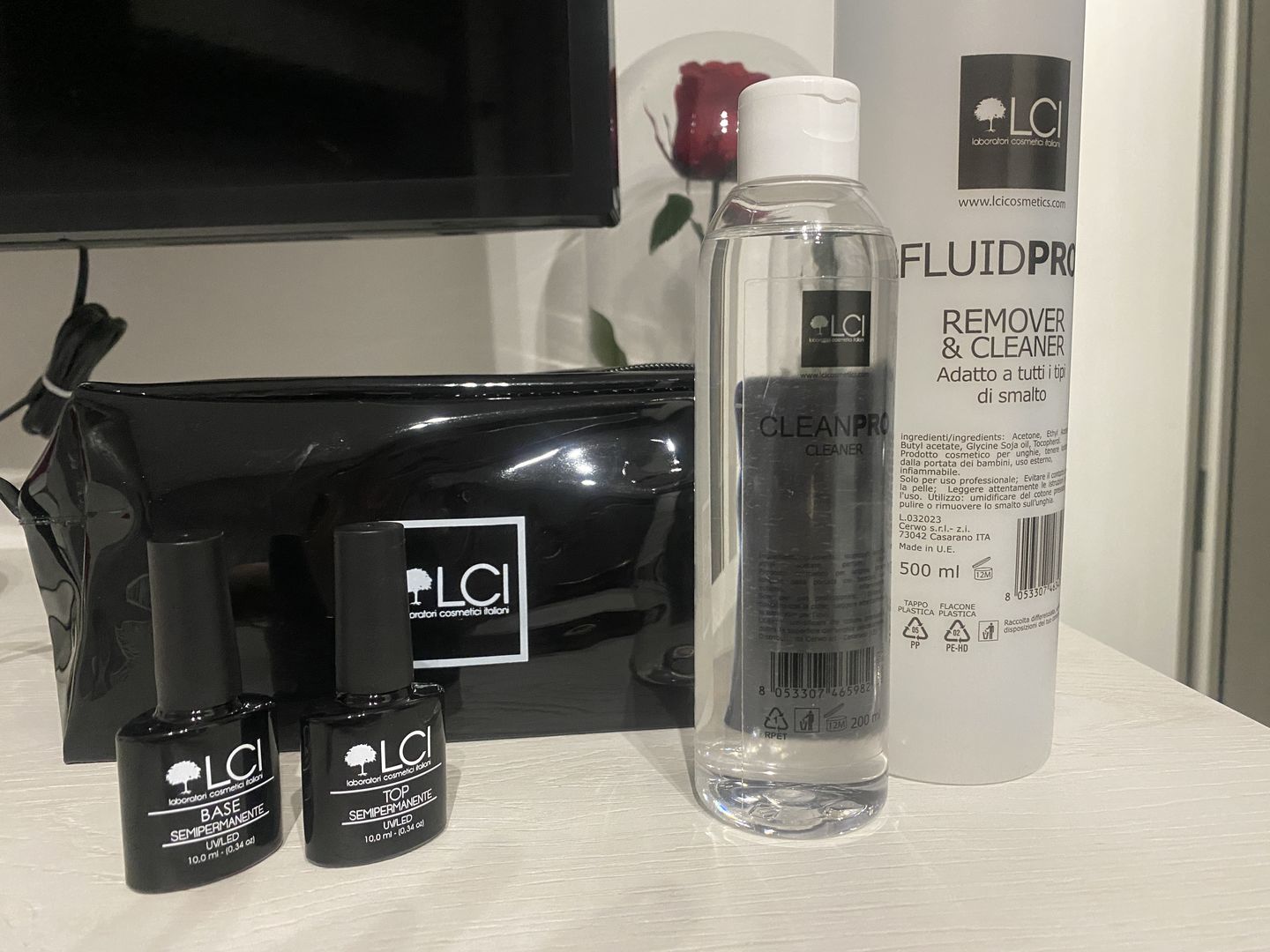 Customer photo review of LCI Combo Pack: Base Coat 10 ml + Top Coat 10 ml