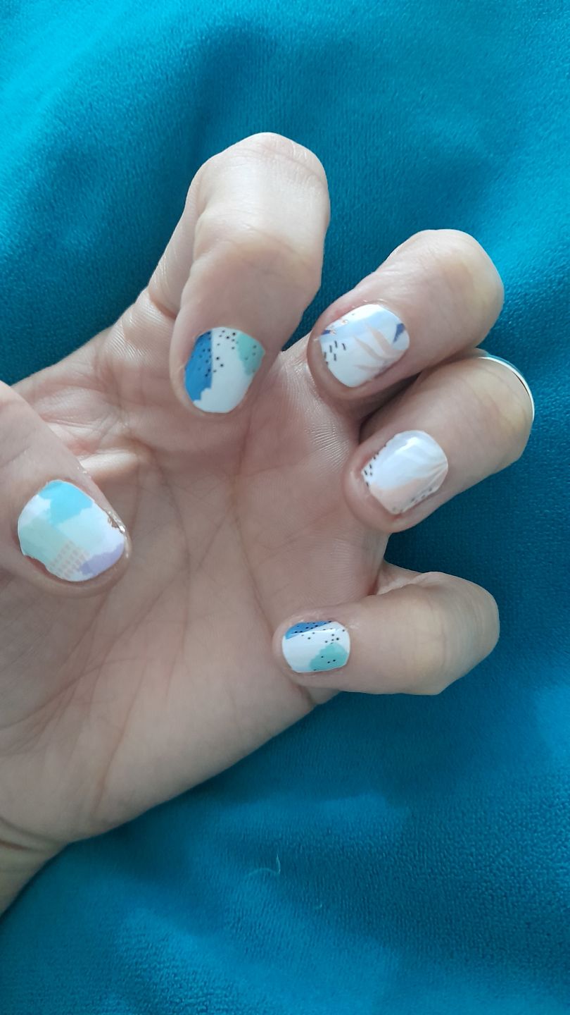 Customer photo review of Tropical Nail