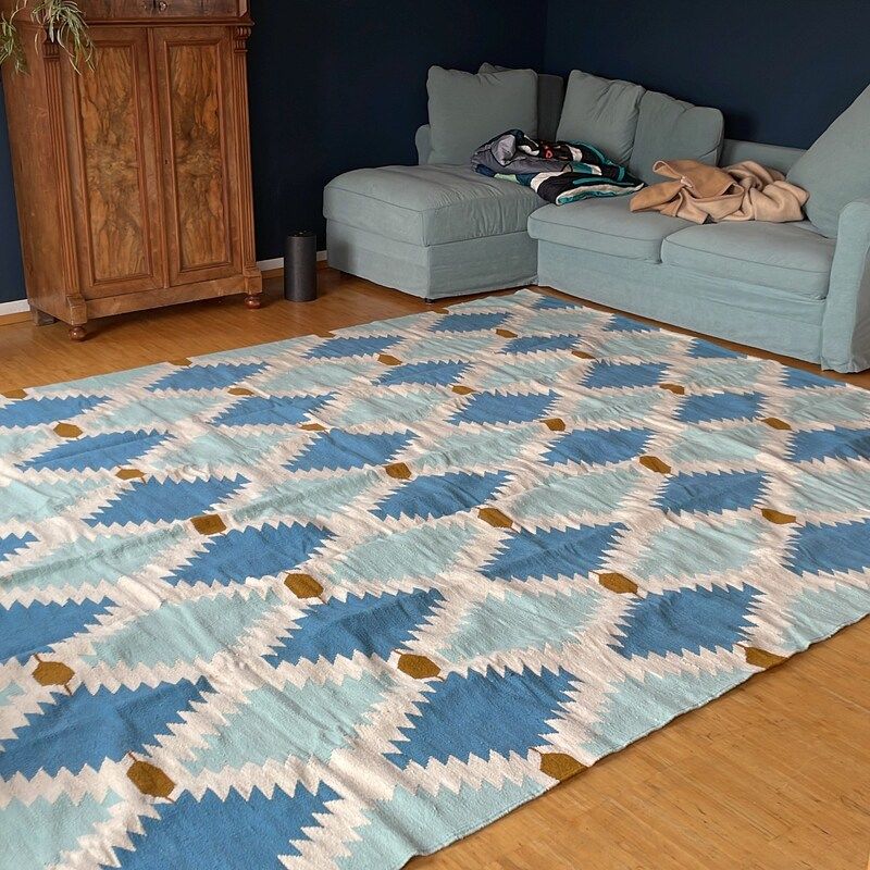 Customer photo review of Blue Diamonds Handwoven Area Rug