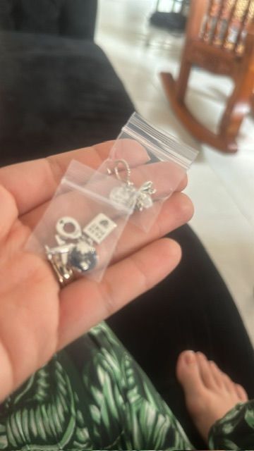 Customer photo review of Charm Aventurero