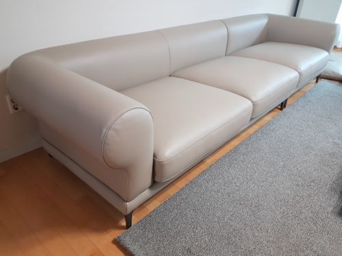 Customer photo review of ELLEN - Sofa văng da 3 chỗ tựa liền