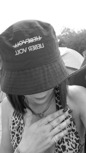 Customer photo review of LIEBEVOLL - Bucket Hat