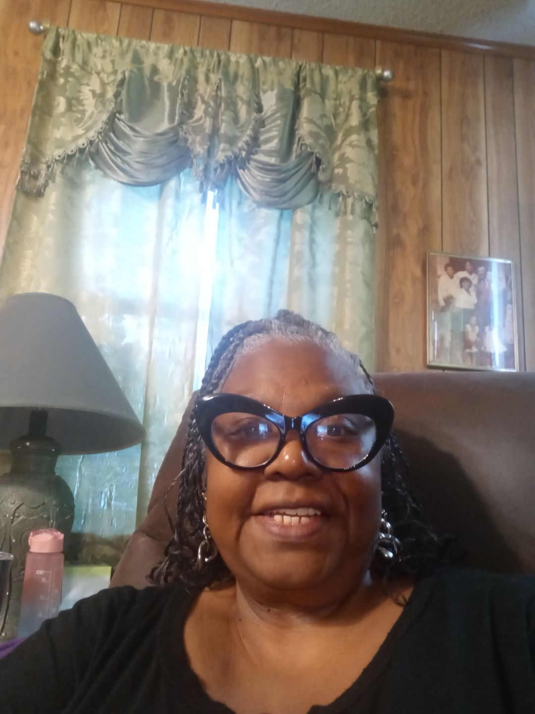Customer photo review of Super G  Vital Growth Serum Water-based scalp serum infused with white willow bark