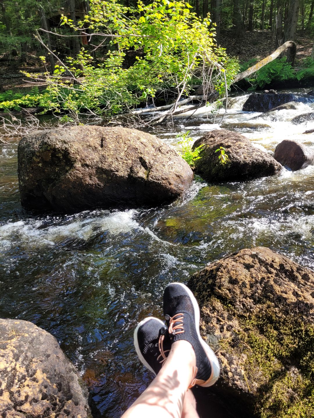 Customer photo review of Aleader Women’s Xdrain Classic Knit 2.0 Water Shoes