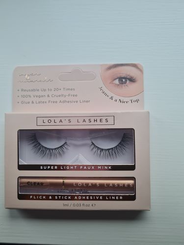 Customer photo review of Jeans & a Nice Top Flick & Stick Set