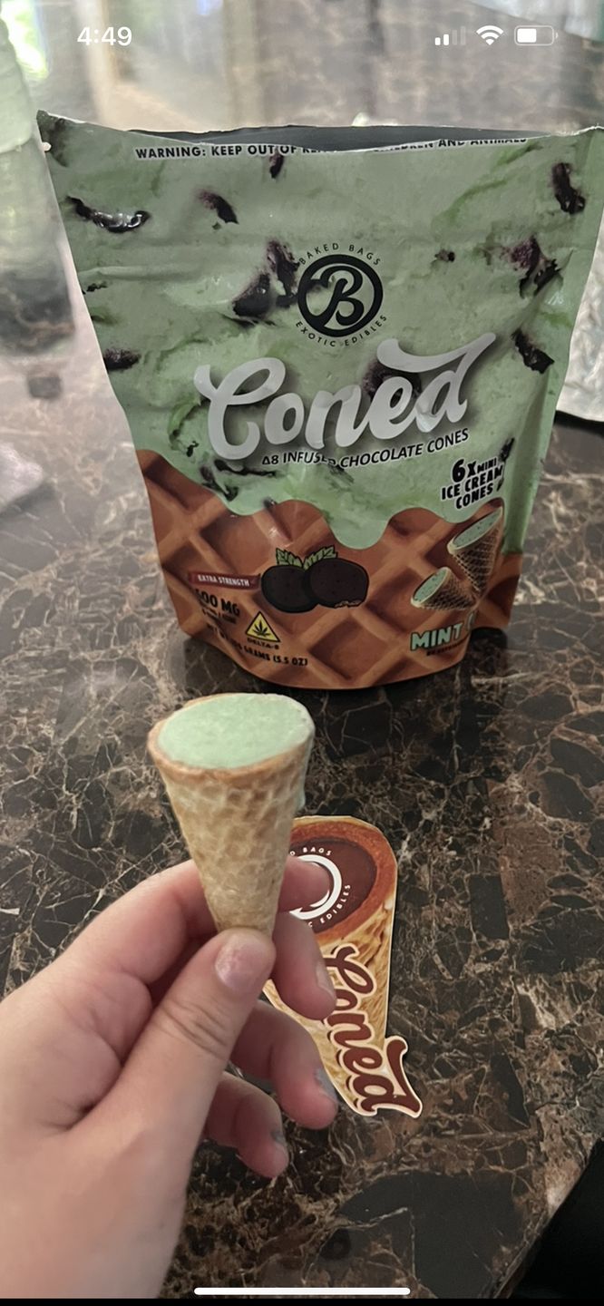 Customer photo review of CONED - MINT CHIP EDIBLES